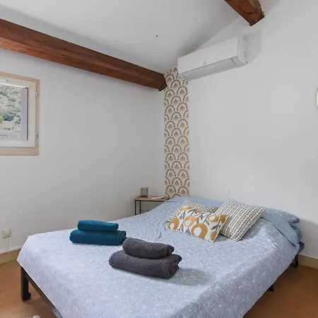 St Clair Apartment